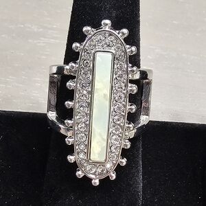 3/$10 Paparazzi Top-Notch Taste Stretch Ring In Blue